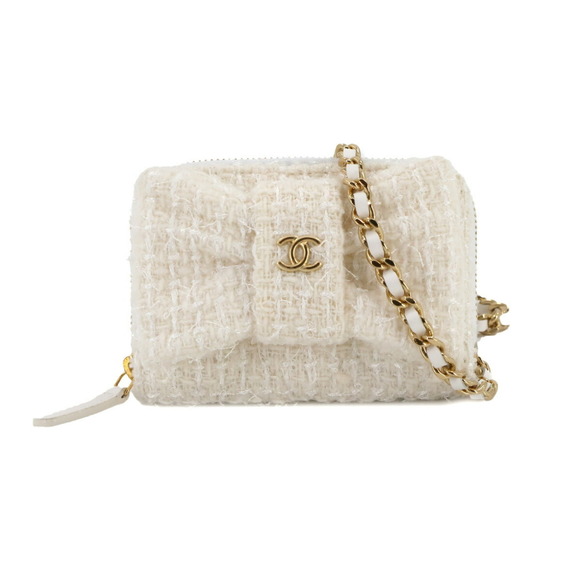 CHANEL White Leather Wallet - Picture 1 of 7